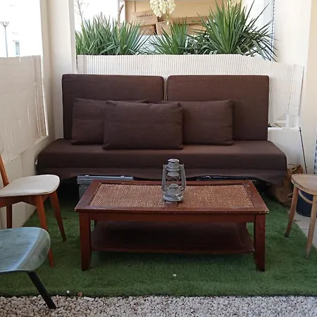 Apartmán T2 Avec Grande Terrasse Proche Du Departement